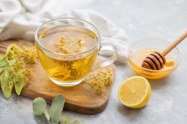 Remedii naturale pentru tuse seacă: metode simple pentru calmarea gâtului