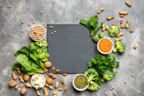 Dieta vegetariană: cum să obții suficientă proteină fără carne