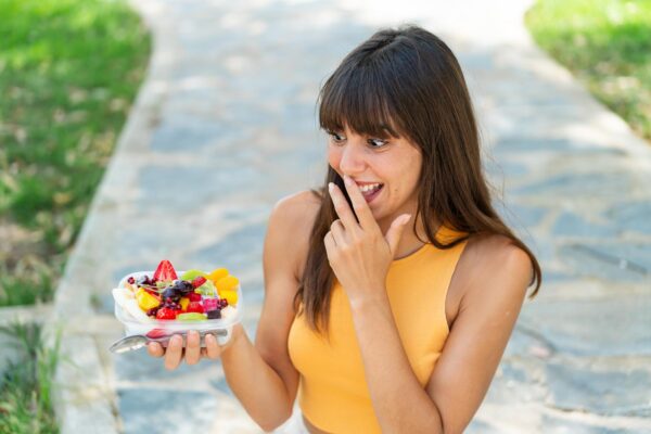 De ce dorești dulciuri: cum să satisfaci cravingurile cu alimente sănătoase